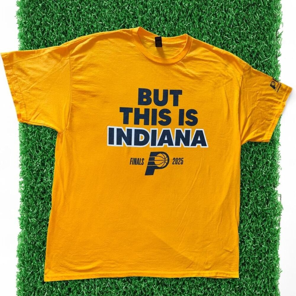 Nba Men's Yellow and Orange T-shirt
